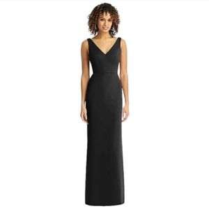 NWT Social Bridesmaids Sleeveless Tie Back Chiffon Trumpet Gown. Black.